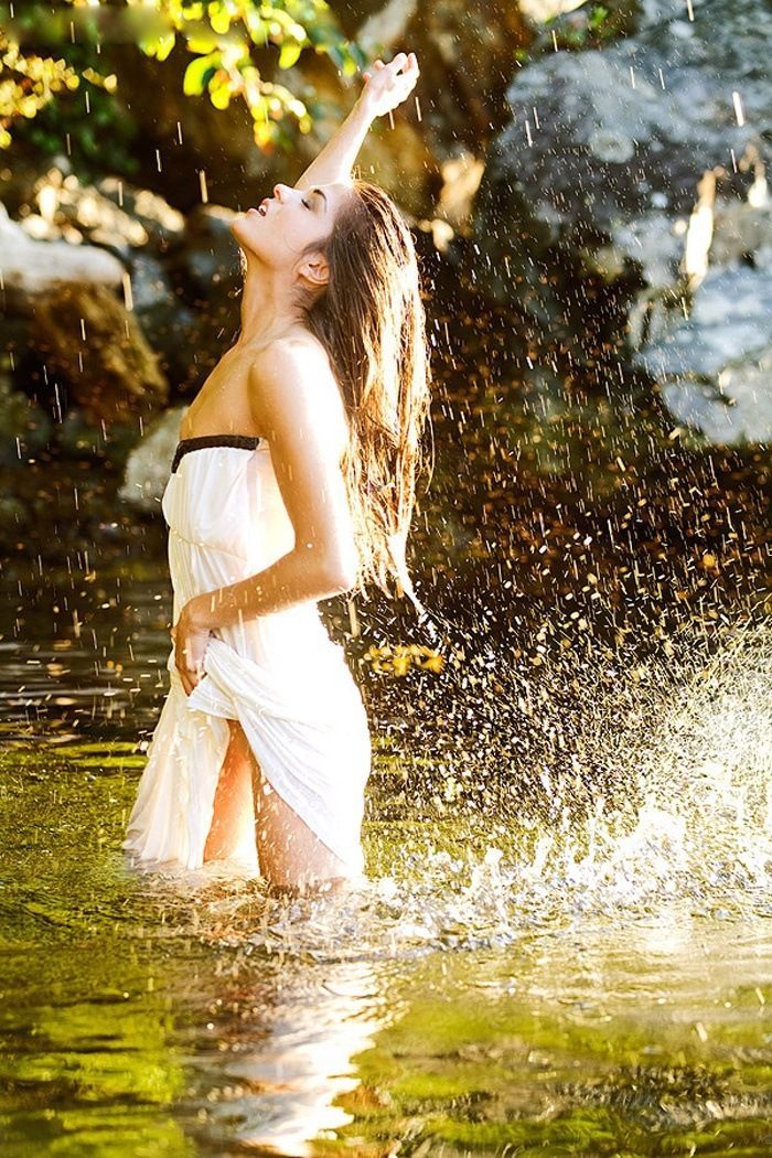 Marie Avgeropoulos in Athens